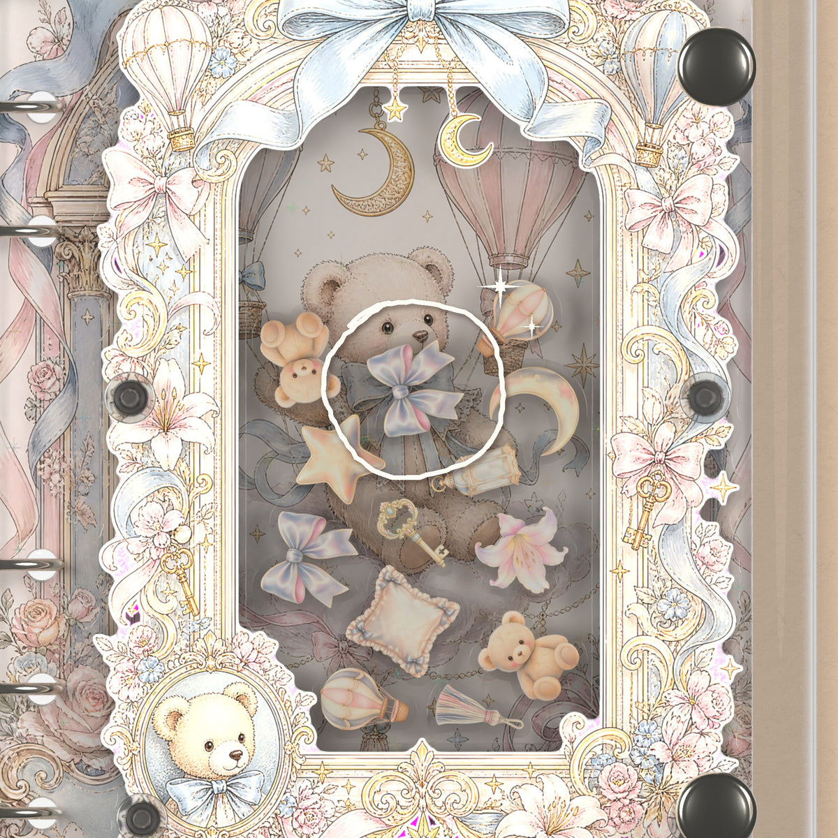 Close-up of the shaker window and charms, Teddy Moon Balloon